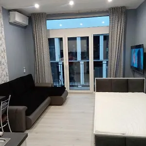 Roza- Lotnisko Apartment